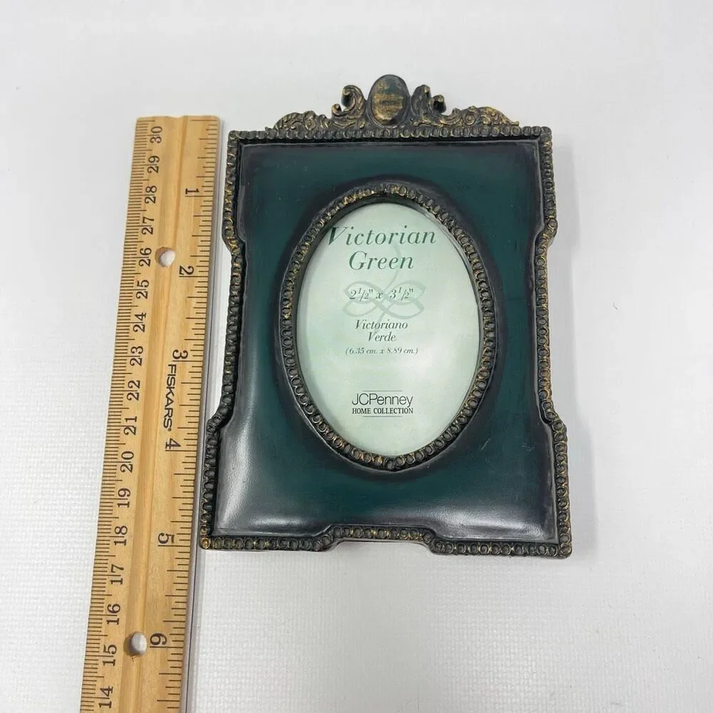 JCPenney Home Picture Frame Victorian Green Ornate Oval 2.5x3.5 Mini Frame